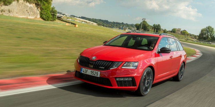 A nova Skoda Octavia VRS 245 em 36 fotos! 29