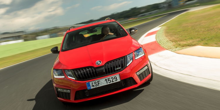 A nova Skoda Octavia VRS 245 em 36 fotos! 19