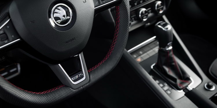 A nova Skoda Octavia VRS 245 em 36 fotos! 45