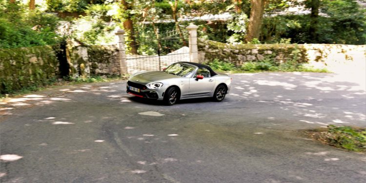 Abarth 124: A ópera do Escorpião! 61