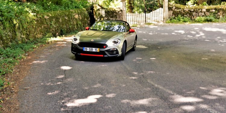 Abarth 124: A ópera do Escorpião! 58
