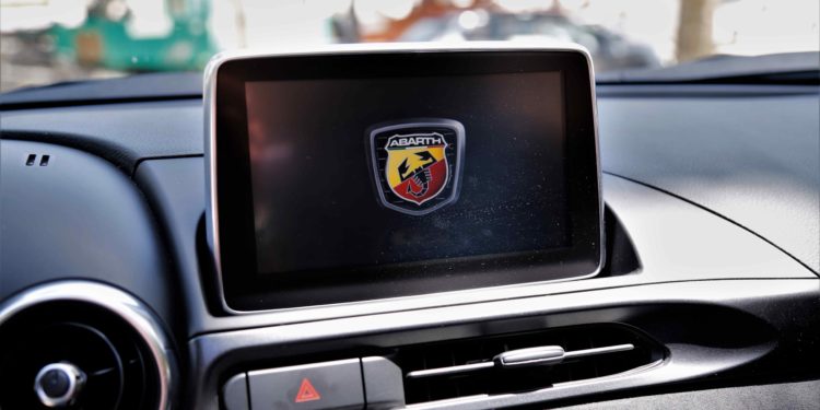 Abarth 124: A ópera do Escorpião! 83