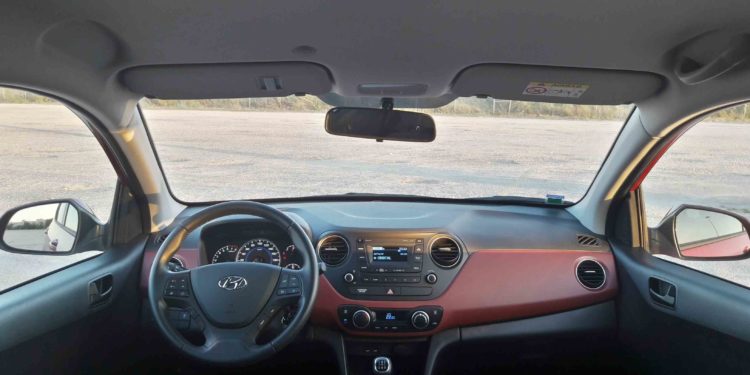 Hyundai i10 1.0 MPI: Espaço para a cidade! 25