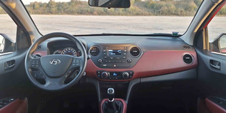 Hyundai i10 1.0 MPI: Espaço para a cidade! 51