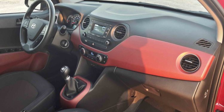 Hyundai i10 1.0 MPI: Espaço para a cidade! 44