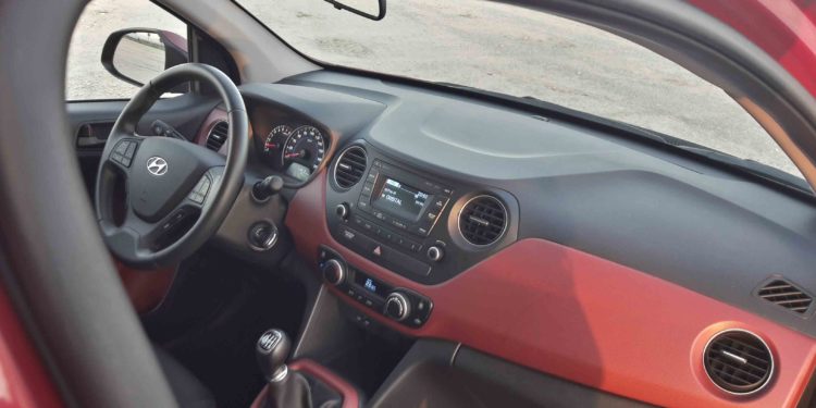 Hyundai i10 1.0 MPI: Espaço para a cidade! 41