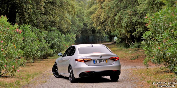 Alfa Romeo Giulia Veloce 280: Introdução Quadrifoglio! 74