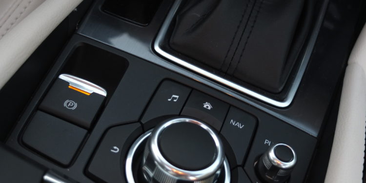 Mazda 6 Excellence 2.2 SKYACTIV-D: Jovialidade Executiva! 37