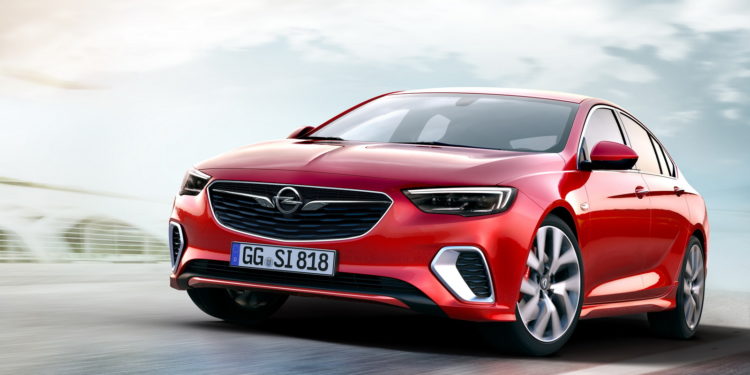 Opel revela Insignia GSi com 252cv! 21