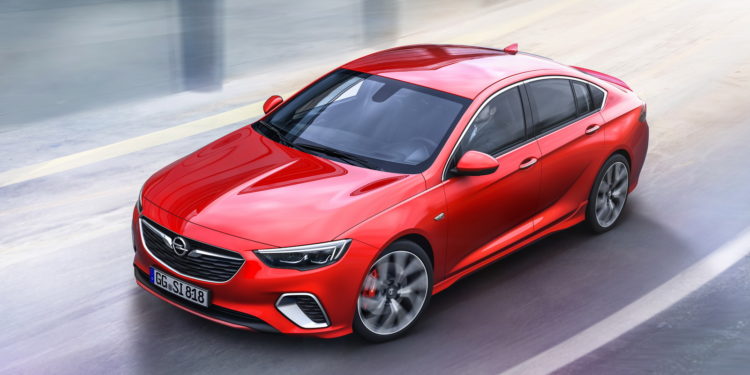 Opel revela Insignia GSi com 252cv! 18