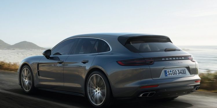 Porsche Panamera Sport Turismo: Como fazer uma família feliz! 38