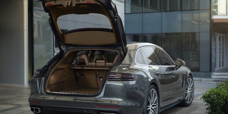 Porsche Panamera Sport Turismo: Como fazer uma família feliz! 25