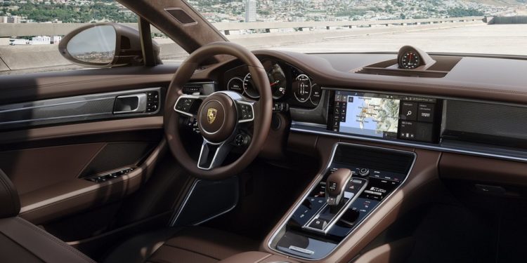 Porsche Panamera Sport Turismo: Como fazer uma família feliz! 23