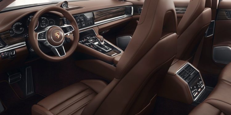 Porsche Panamera Sport Turismo: Como fazer uma família feliz! 42