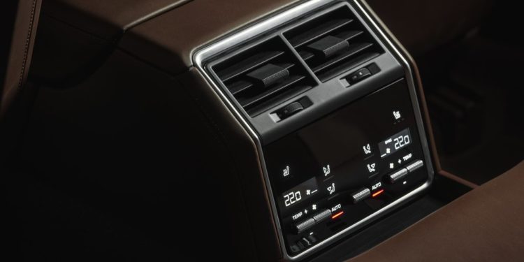 Porsche Panamera Sport Turismo: Como fazer uma família feliz! 22