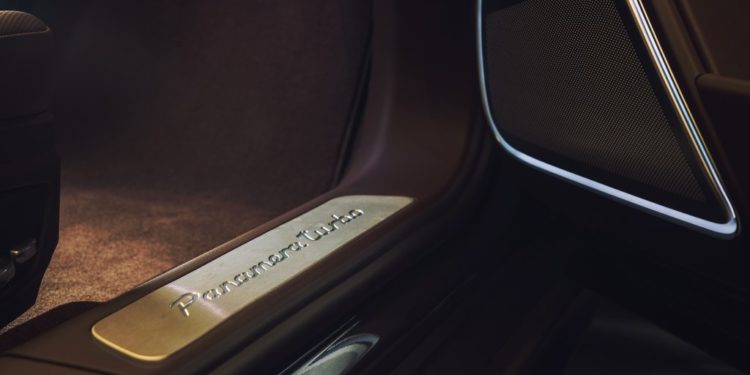 Porsche Panamera Sport Turismo: Como fazer uma família feliz! 21