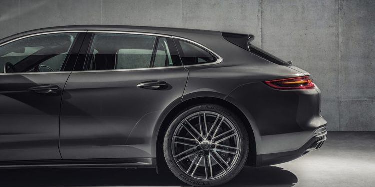 Porsche Panamera Sport Turismo: Como fazer uma família feliz! 18