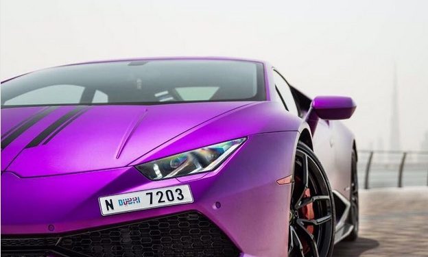 Este Lamborghini Huracan é exclusivo e pertence a uma mulher! 19