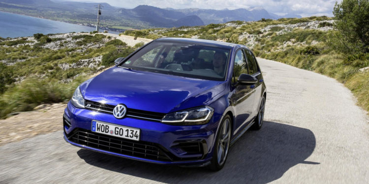 Volkswagen lança "Pack Performance" para o Golf R! 22