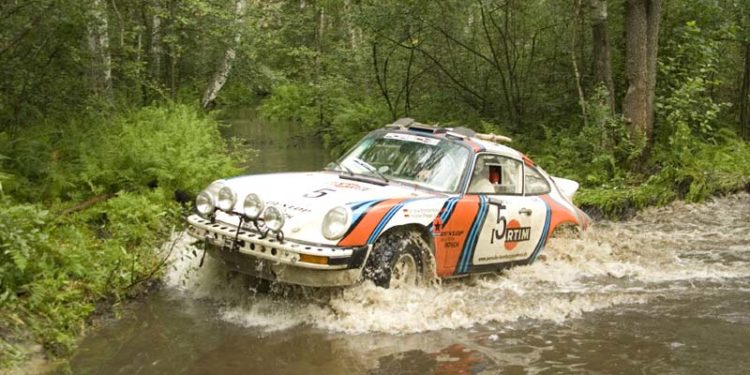Erik Brandenburg: O médico que corre de Porsche 911 Safari! (Video) 14