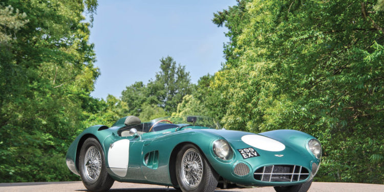 Aston Martin DBR1 bate recordes no leilão da RM Sotheby! 57