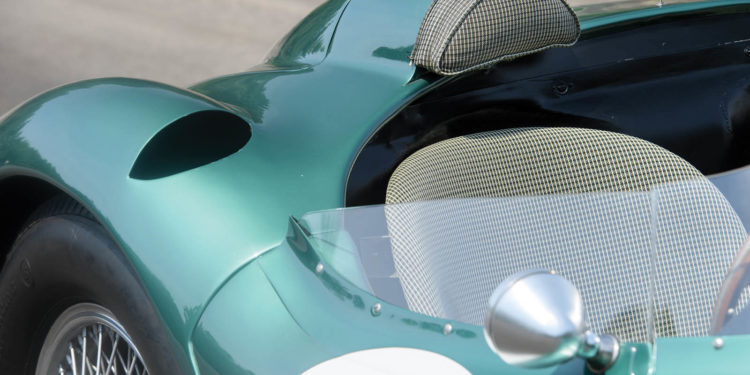 Aston Martin DBR1 bate recordes no leilão da RM Sotheby! 43