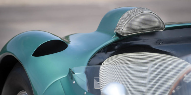 Aston Martin DBR1 bate recordes no leilão da RM Sotheby! 28