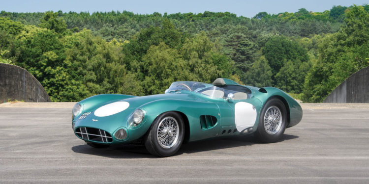 Aston Martin DBR1 bate recordes no leilão da RM Sotheby! 53