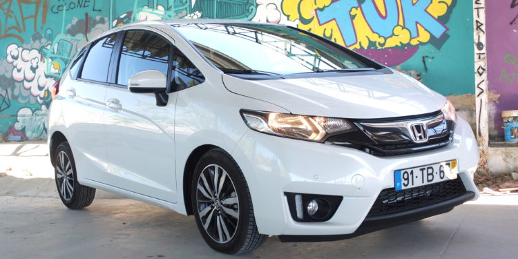 Honda Jazz 1.3 i-VTEC: O utilitário inteligente! 69