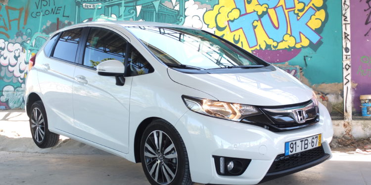 Honda Jazz 1.3 i-VTEC: O utilitário inteligente! 71