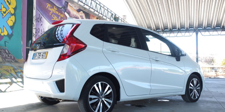 Honda Jazz 1.3 i-VTEC: O utilitário inteligente! 64