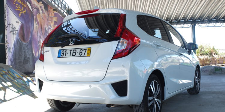 Honda Jazz 1.3 i-VTEC: O utilitário inteligente! 63