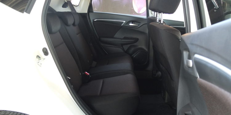Honda Jazz 1.3 i-VTEC: O utilitário inteligente! 53