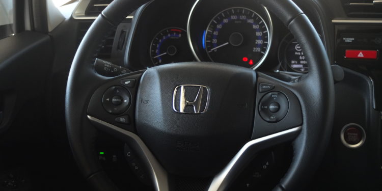Honda Jazz 1.3 i-VTEC: O utilitário inteligente! 38