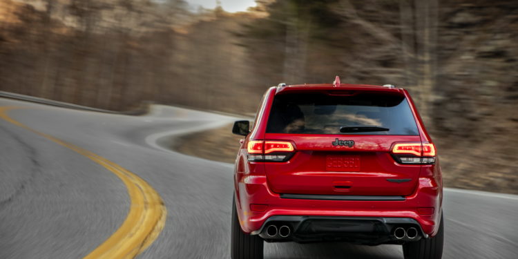 Jeep Grand Cherokee Trackhawk é o SUV mais potente do mundo! 26