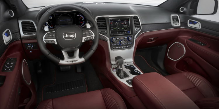 Jeep Grand Cherokee Trackhawk é o SUV mais potente do mundo! 14