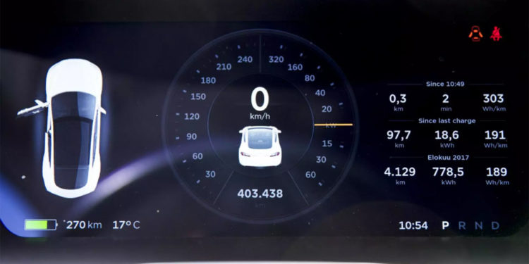 Taxista Finlandês atinge os 400.000km num Tesla Model S! 21