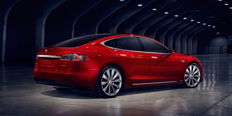 Taxista Finlandês atinge os 400.000km num Tesla Model S! 18