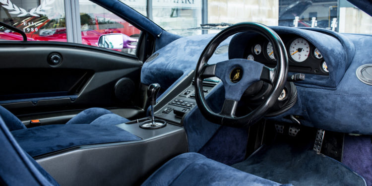 Já podem comprar o Lamborghini Diablo do Jay Kay! 18