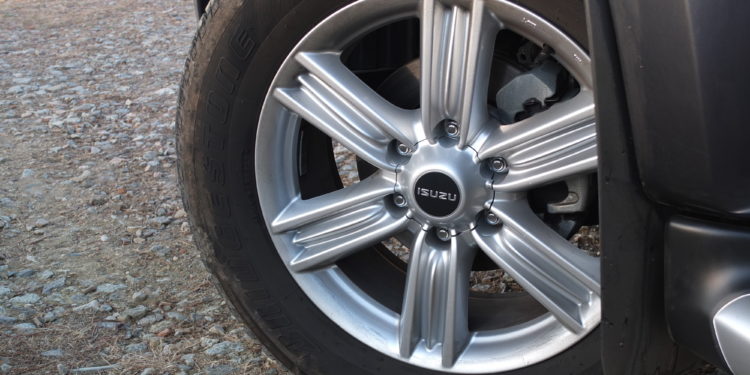 Isuzu D-Max LS 1.9 DOHC: Durabilidade e flexibilidade! 53