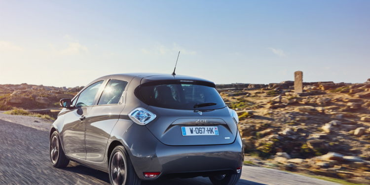 Dubai incentiva a compra de automóveis eléctricos! 17