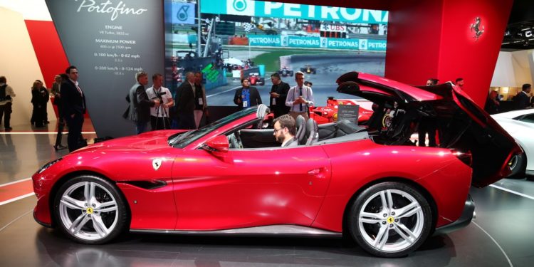 Ferrari revela Portifino "a fundo" no salão de Frankfurt! 33