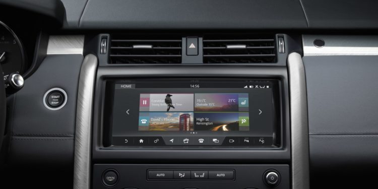 Land Rover lança Discovery SVX com 525cv focado no Todo-o-Terreno! 34