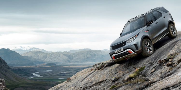 Land Rover lança Discovery SVX com 525cv focado no Todo-o-Terreno! 32