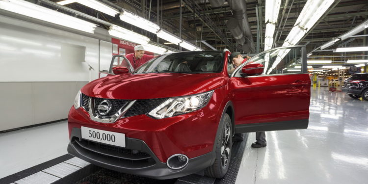 A Nissan já produziu 150 milhões de veículos desde 1933! 16