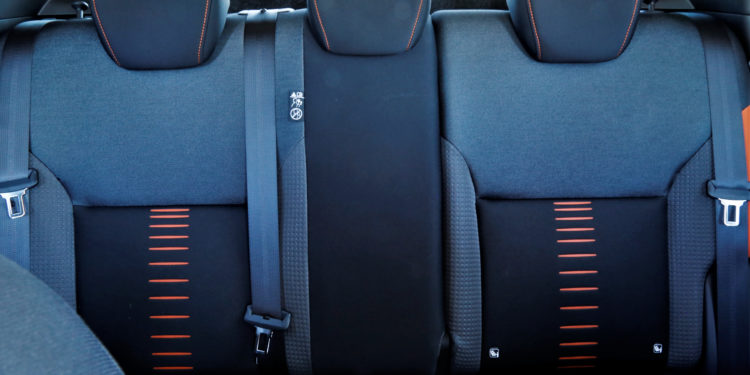 Nissan Micra 0.9 tCe BOSE: A evolução do Legado! 35