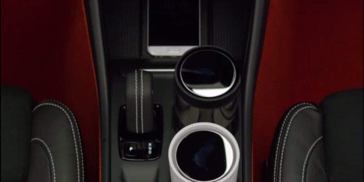 Volvo revela novo XC40! Mas não era suposto! 20