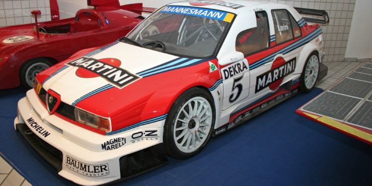 Alfa Romeo 155 V6 DTM: O Italiano vitorioso do campeonato alemão! 27