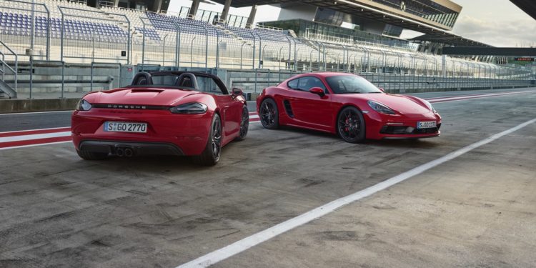 Porsche revela novo 718 GTS! 28