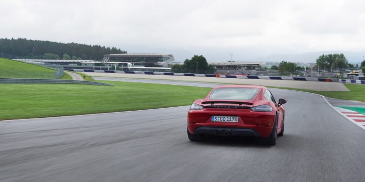Porsche revela novo 718 GTS! 16